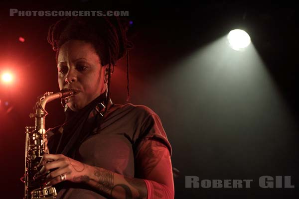 MATANA ROBERTS - 2012-11-18 - PARIS - La Maroquinerie - 